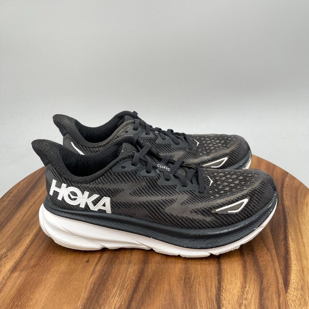 Hoka One One Clifton 9 Shoes Womens Size 8.5 B Black Running Comfort Walking Gym